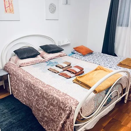 Maison Accueillante A Avec Parking Prive